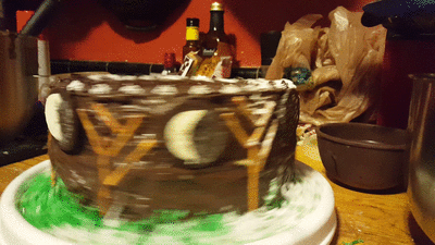 flashing gif of rotating cake